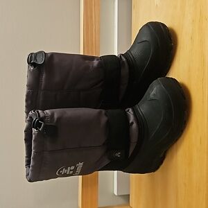 Kamik Kids Snow Boots Grey Size 13 EUC